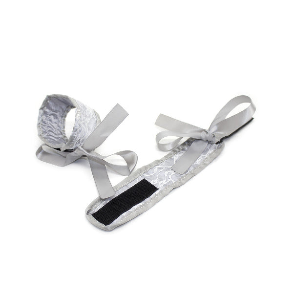 Lujuria de Encaje - Sexshop - Fantasía - Juegos - Disfraz - Sexy - Erótico - Placer - bdsm - sumisión - dominación - kit - antifaz - fusta - muñequeras - cinta